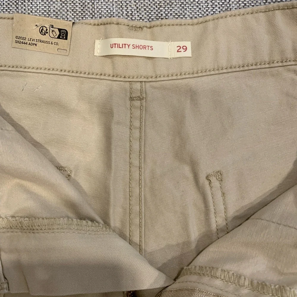 NWT Levi's Utility Shorts - Picture 6 of 7